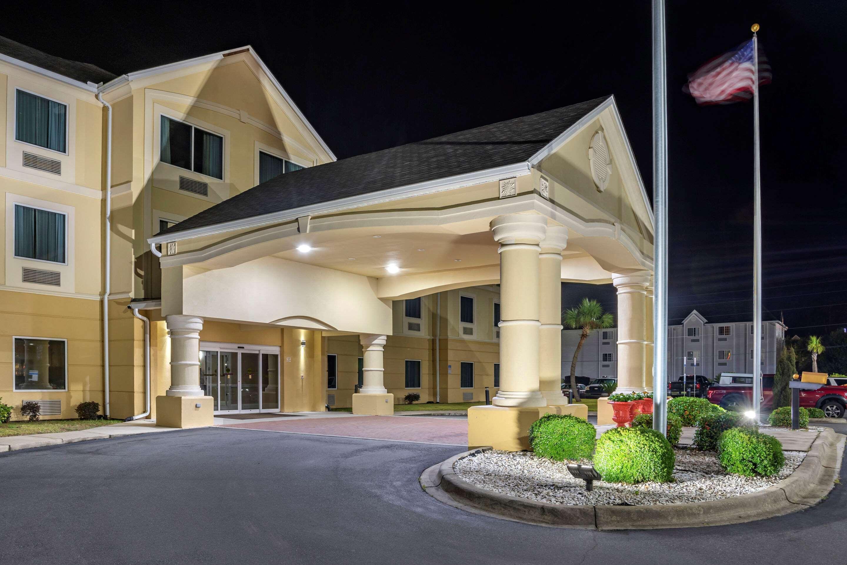 Comfort Inn & Suites Marianna I-10 מראה חיצוני תמונה
