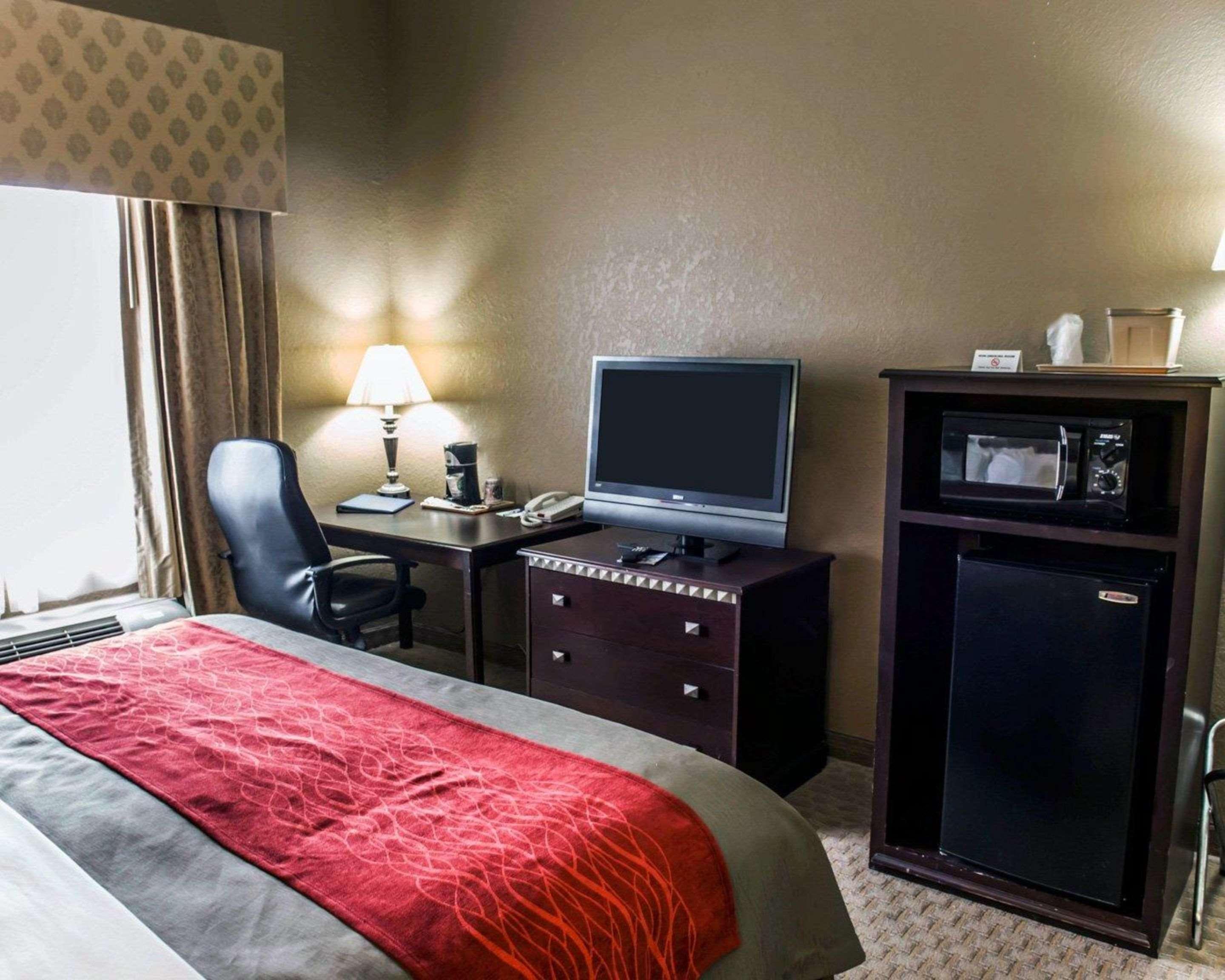 Comfort Inn & Suites Marianna I-10 מראה חיצוני תמונה