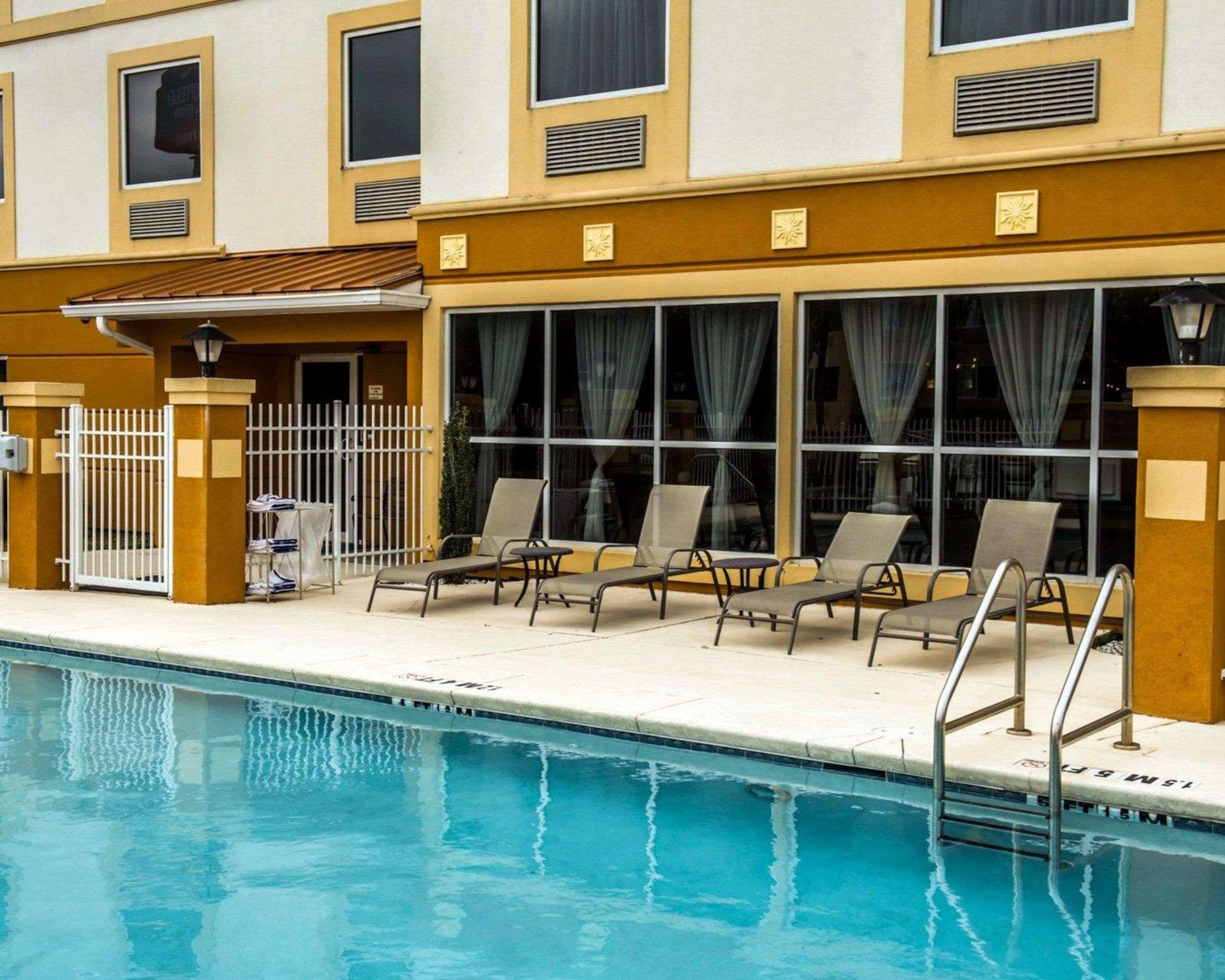Comfort Inn & Suites Marianna I-10 מראה חיצוני תמונה